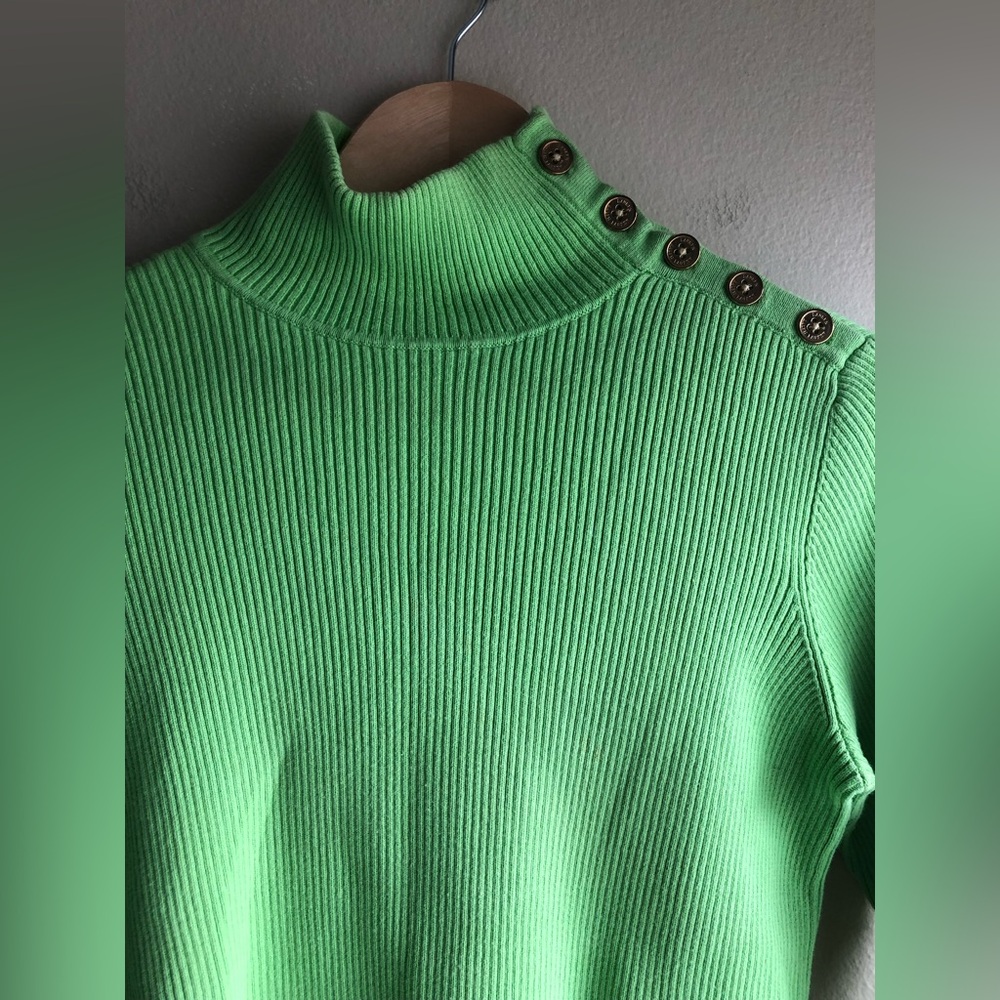Lauren Ralph Lauren Neon Green Turtleneck Sweater Size Medium - Picture 2 of 10